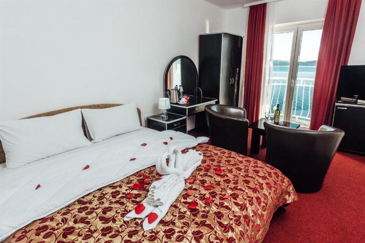 Hotel Azzurro Χέρτσεγκ Νόβι Εξωτερικό φωτογραφία