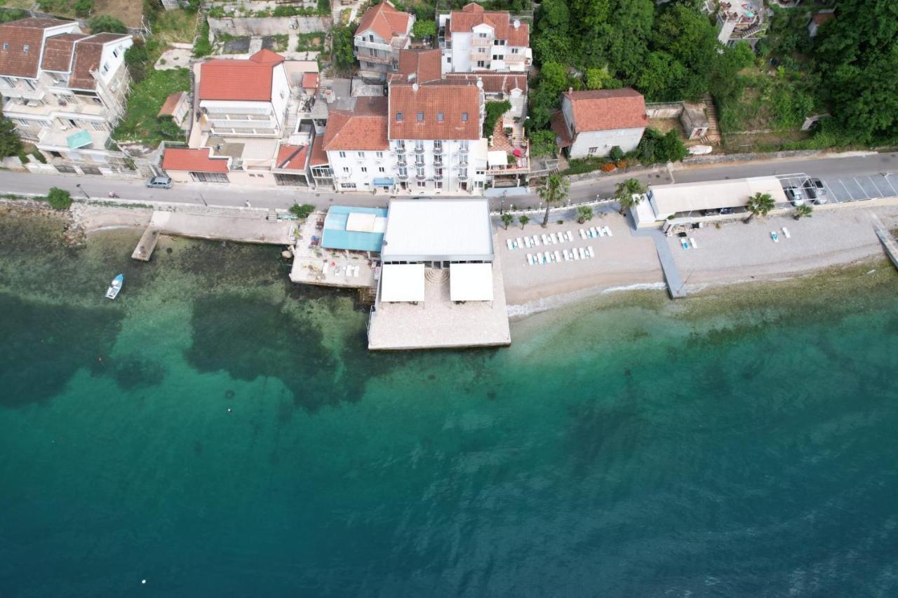 Hotel Azzurro Χέρτσεγκ Νόβι Εξωτερικό φωτογραφία