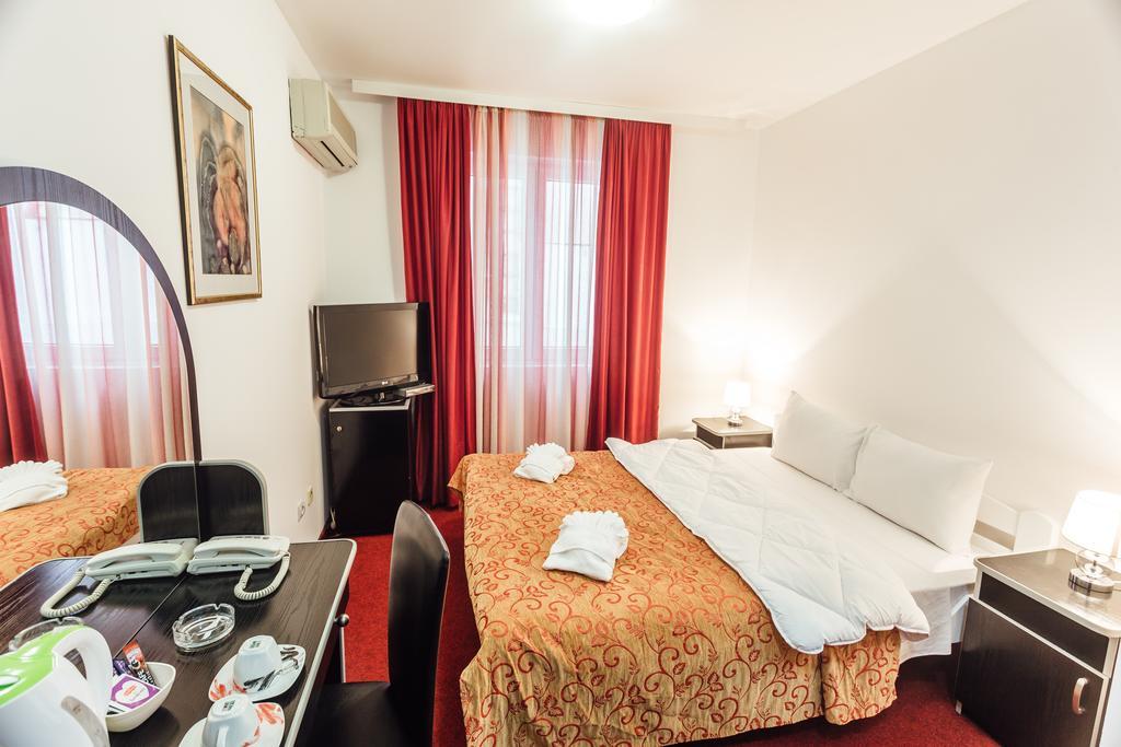 Hotel Azzurro Χέρτσεγκ Νόβι Εξωτερικό φωτογραφία